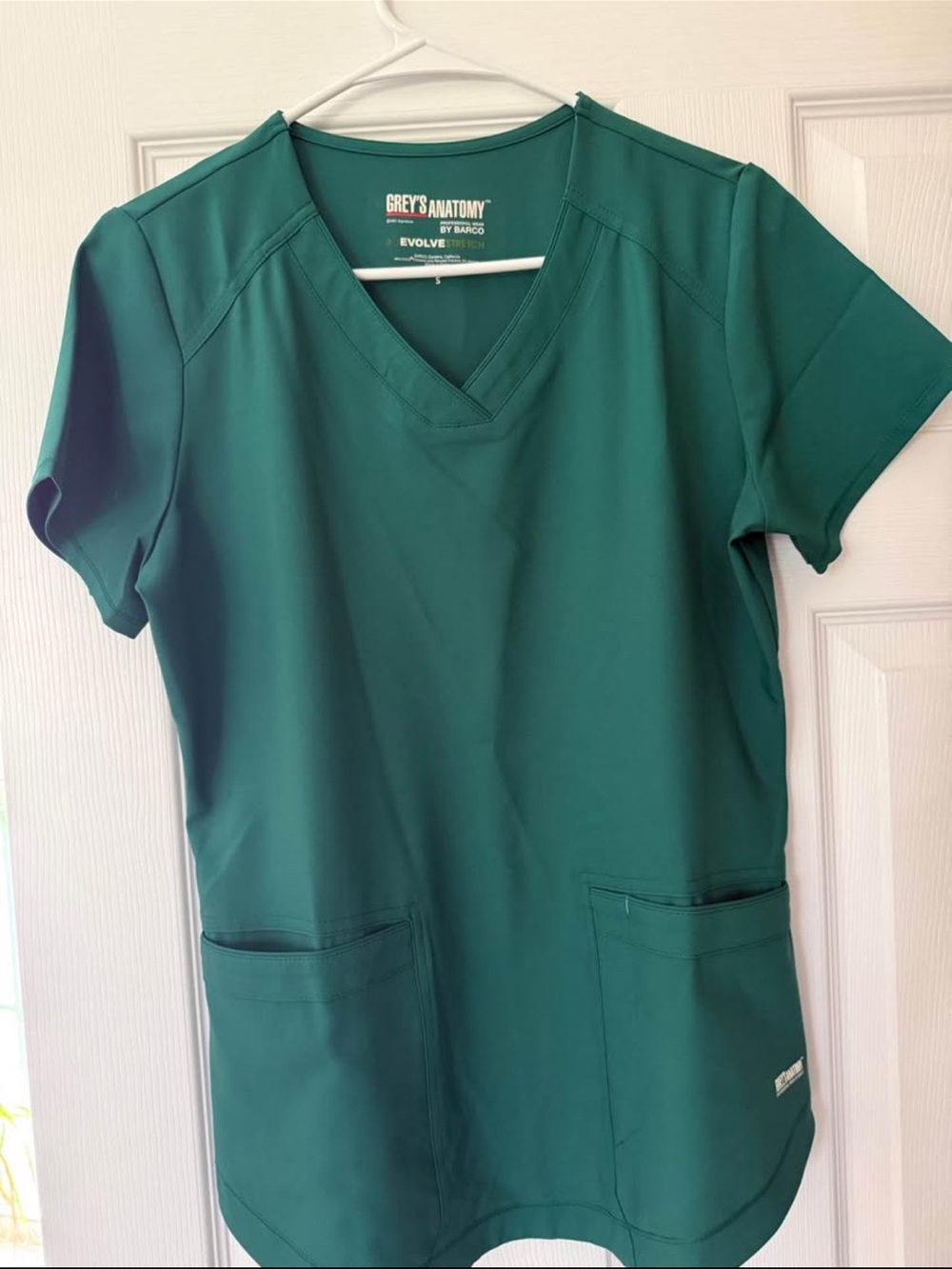Grey's Anatomy Women's V-Neck Scrub Top and jogger bottom in Green